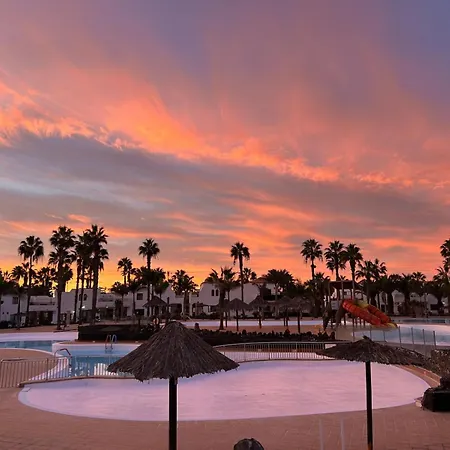 Simon And Ami Aparments