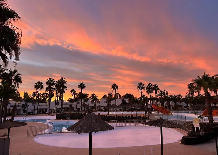 Simon And Ami Aparments