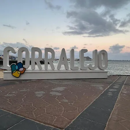 Simon And Ami Aparments * コラレホ