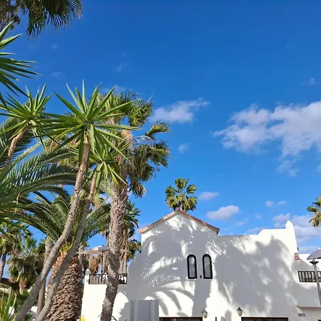 Simon And Ami Aparments