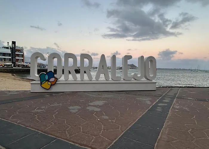 Simon And Ami Aparments * コラレホ