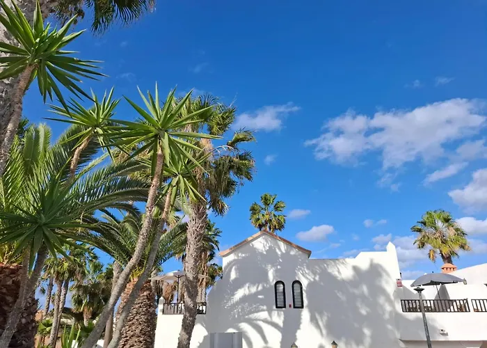 Simon And Ami Aparments