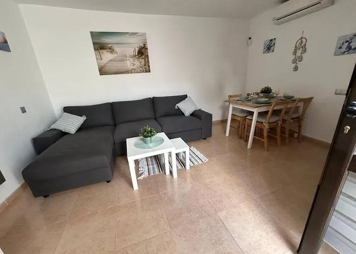 Simon And Ami Aparments * コラレホ