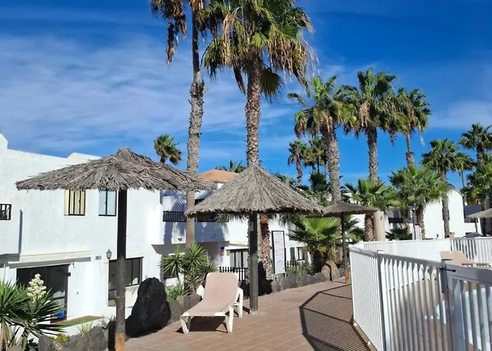 Simon And Ami Aparments アパート *